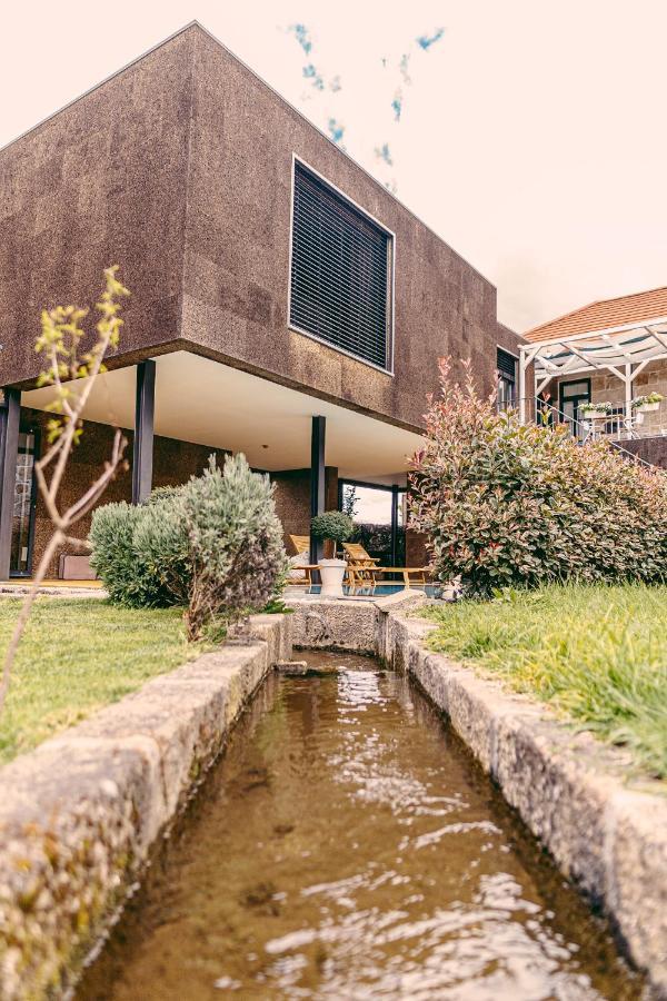 Casa Das Mouroas Farm stay Mondim de Basto